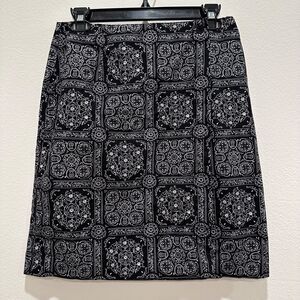 Talbots Women's Size 10 Black White Wrap Cotton Skirt Tile-Bandana Print Casual